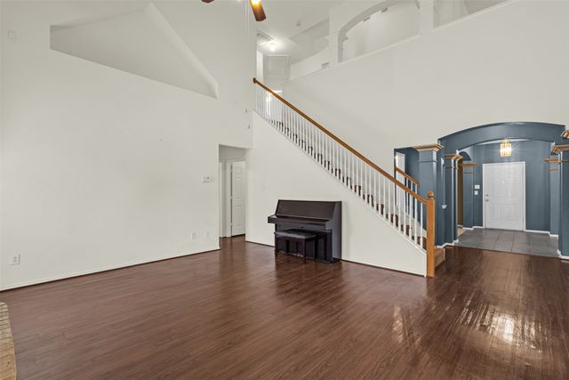 214 Forestview Road, Hickory Creek, TX 75065