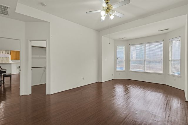 214 Forestview Road, Hickory Creek, TX 75065