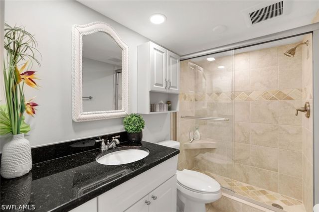 112 Penny LN 6, Naples, FL 34112