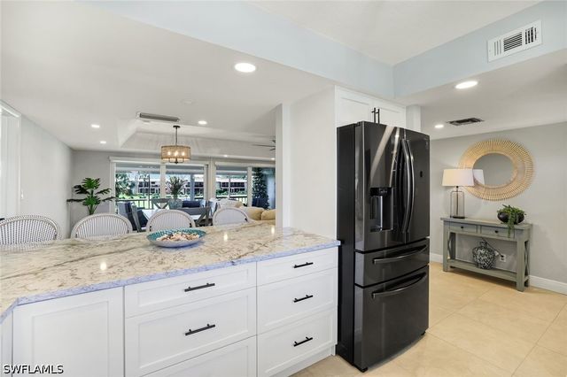 112 Penny LN 6, Naples, FL 34112