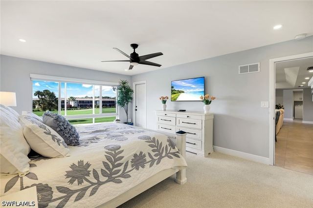 112 Penny LN 6, Naples, FL 34112
