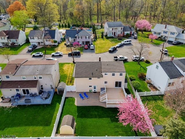 47 Epping Dr, Kenilworth Boro, NJ 07033