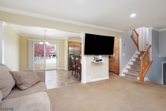 47 Epping Dr, Kenilworth Boro, NJ 07033