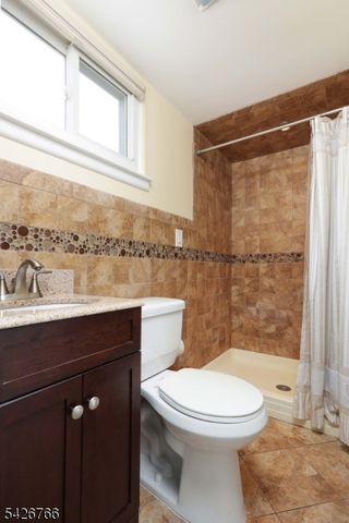 47 Epping Dr, Kenilworth Boro, NJ 07033