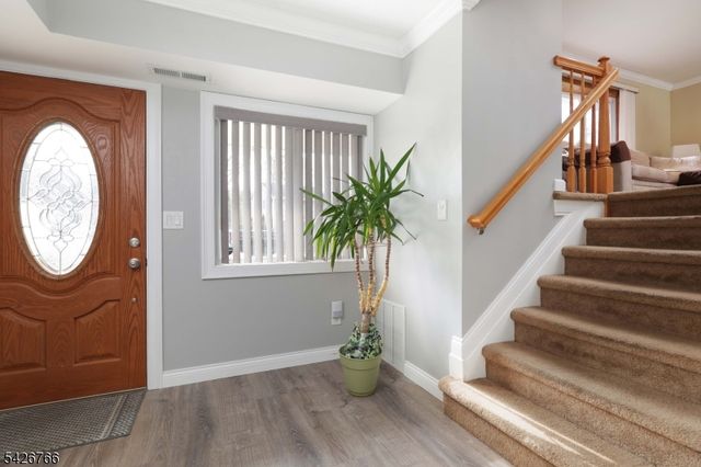 47 Epping Dr, Kenilworth Boro, NJ 07033