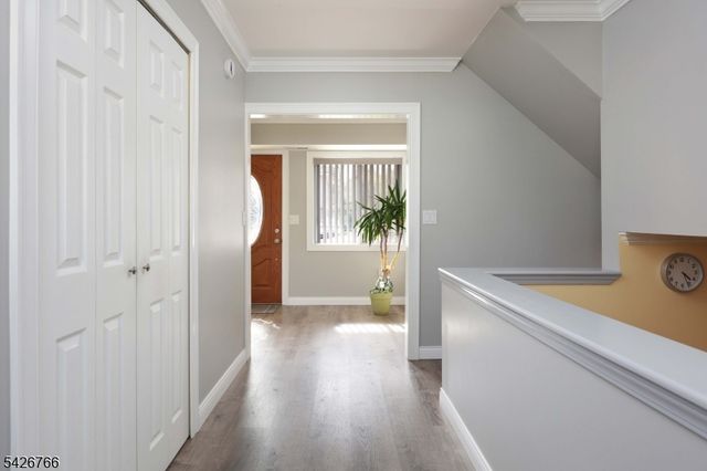 47 Epping Dr, Kenilworth Boro, NJ 07033