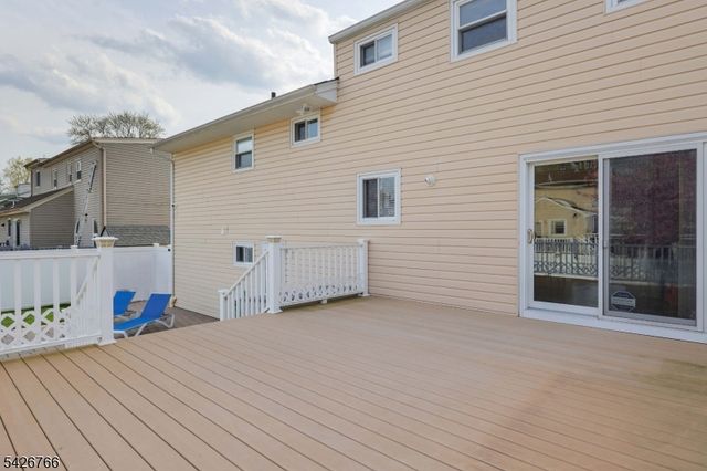 47 Epping Dr, Kenilworth Boro, NJ 07033