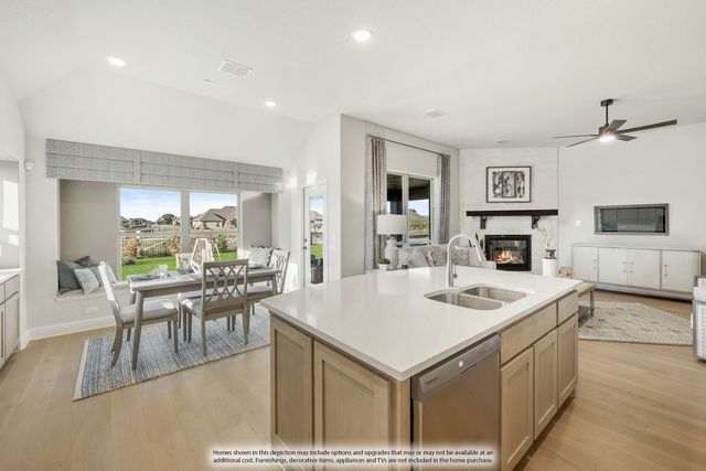 310 Bowrider Lane, Granbury, TX 76049