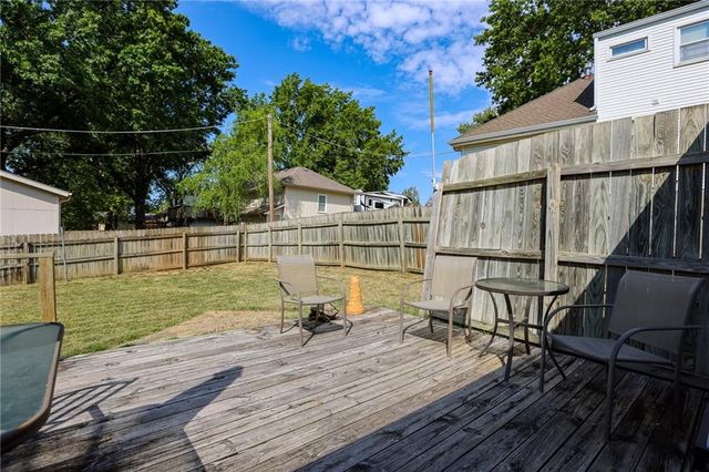 6000 N Wyandotte Street, Kansas City, MO 64118