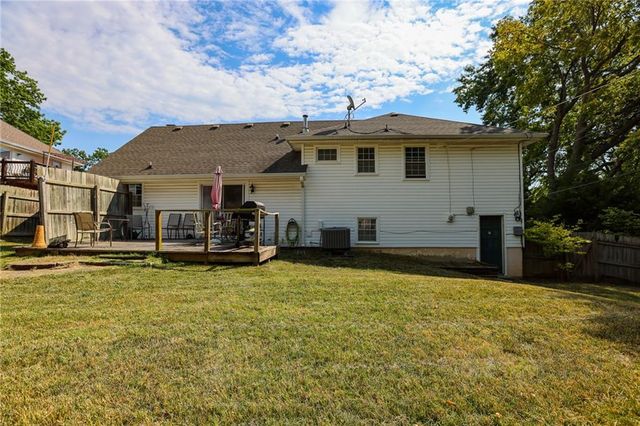 6000 N Wyandotte Street, Kansas City, MO 64118