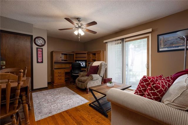 6000 N Wyandotte Street, Kansas City, MO 64118