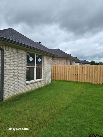 913 Alex Dr, Whitehouse, TX 75791