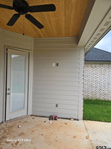 913 Alex Dr, Whitehouse, TX 75791