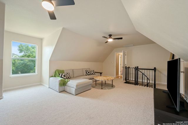 102 Kendall View Dr, Boerne, TX 78006