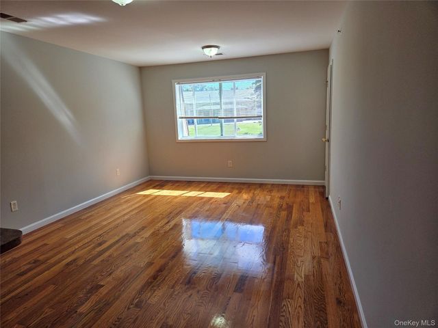 12 Pavilion Road 5, Suffern, NY 10901