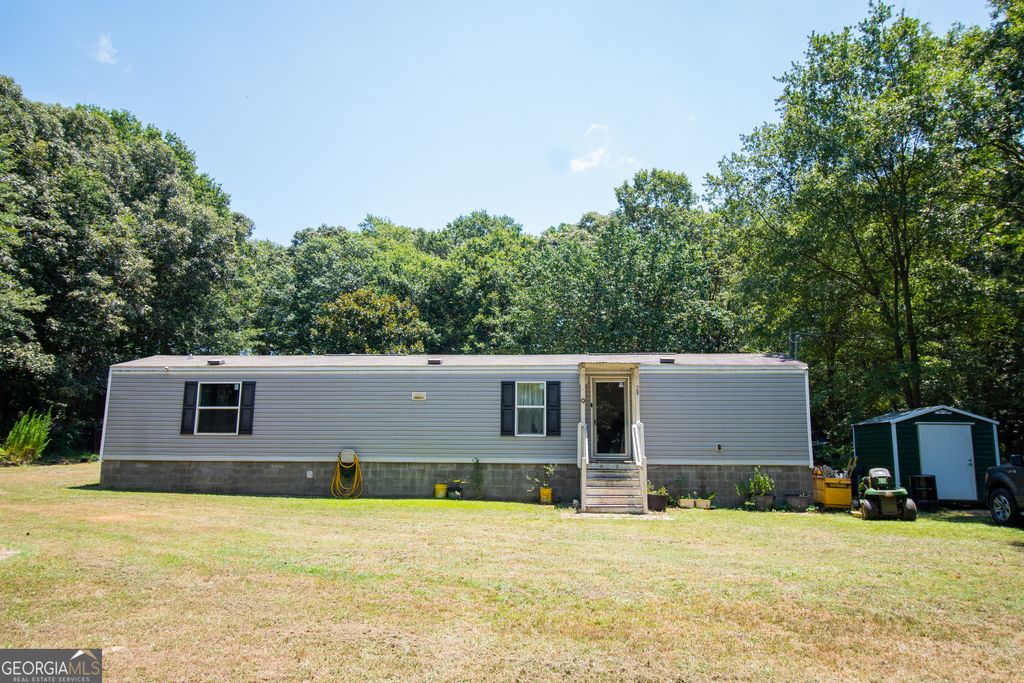 28 Monique Drive, Hartwell, GA 30643