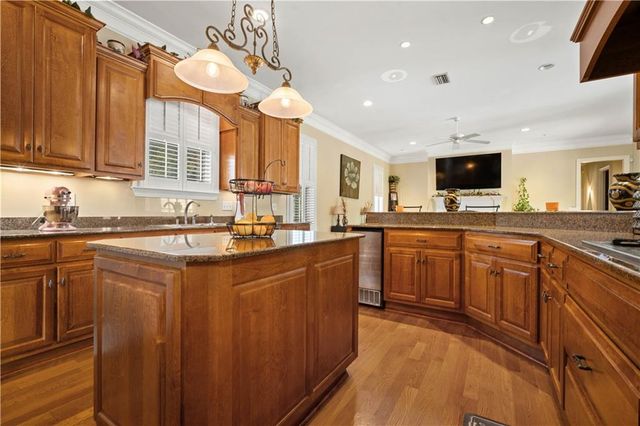 3203 Wynnfield Drive E, Mobile, AL 36695