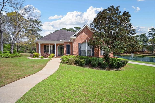 3203 Wynnfield Drive E, Mobile, AL 36695