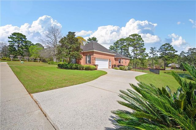 3203 Wynnfield Drive E, Mobile, AL 36695