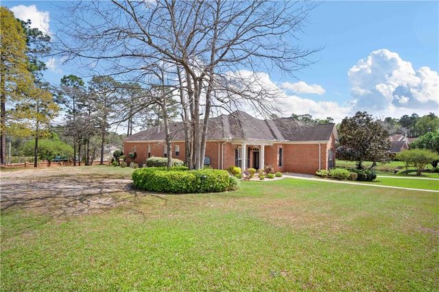 3203 Wynnfield Drive E, Mobile, AL 36695