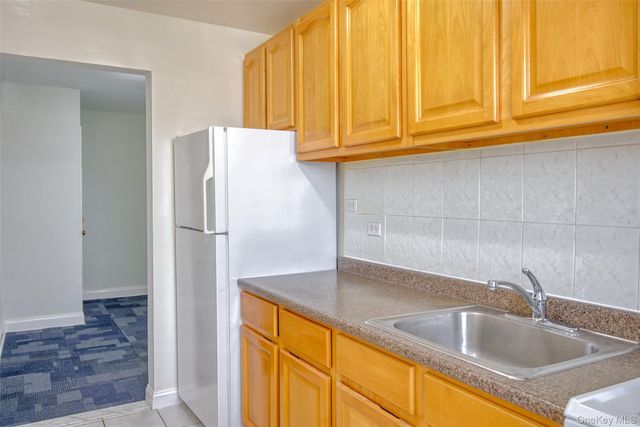 78-35 147th Street 2E, Kew Garden Hills, NY 11367