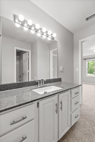 7709 Diamondhead Drive, Ooltewah, TN 37363