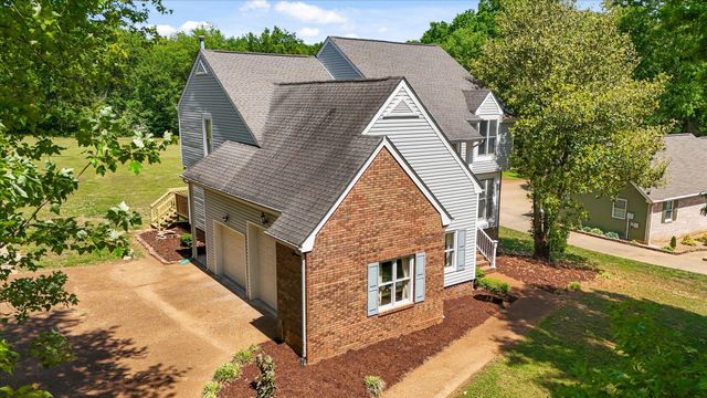 7709 Diamondhead Drive, Ooltewah, TN 37363