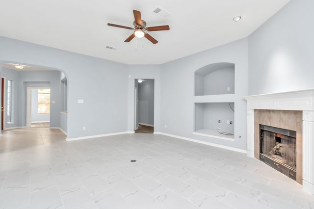 19 Long Springs Place, The Woodlands, TX 77382