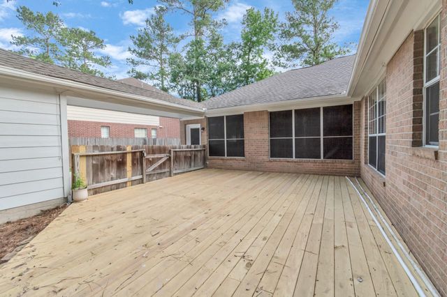 19 Long Springs Place, The Woodlands, TX 77382