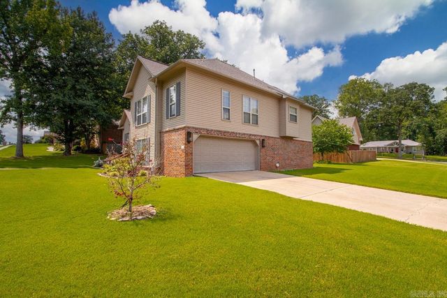 1602 Rodeo Drive, Bryant, AR 72022