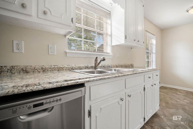 705 OAK FIELD Drive, Mobile, AL 36609