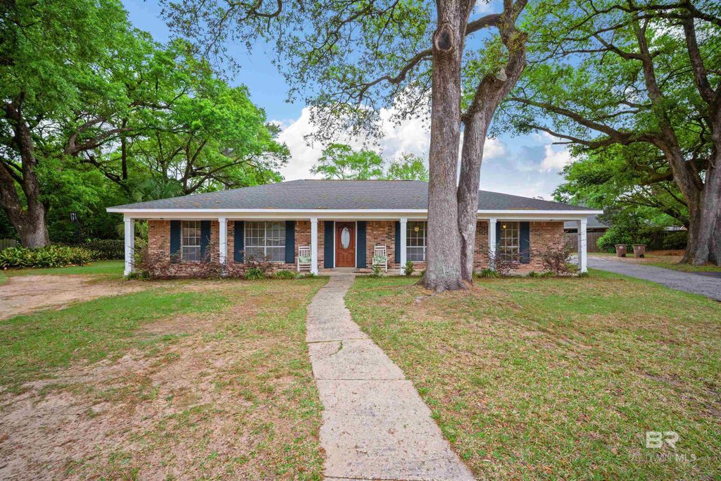 705 OAK FIELD Drive, Mobile, AL 36609