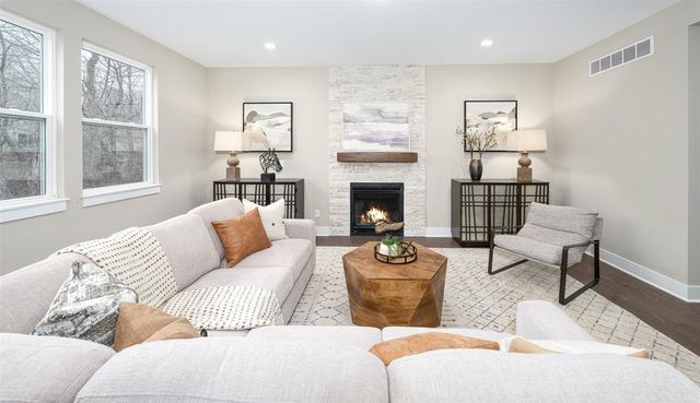 26900 Napier Road, Novi, MI 48374