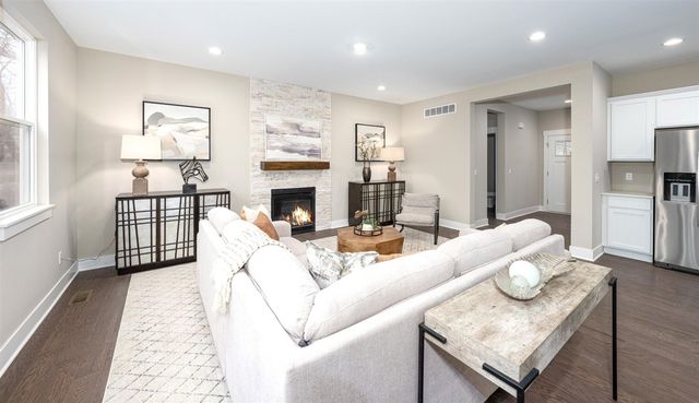 26900 Napier Road, Novi, MI 48374