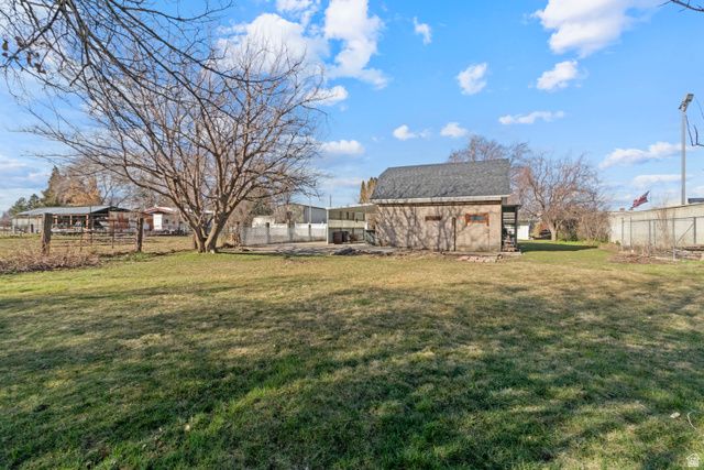 1530 N 2000 W, Farr West, UT 84404