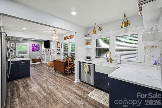 1528 S Point Road, Belmont, NC 28012