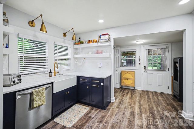 1528 S Point Road, Belmont, NC 28012