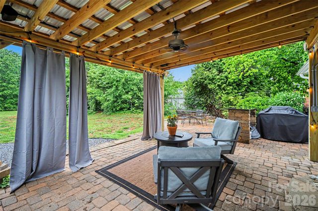 1528 S Point Road, Belmont, NC 28012