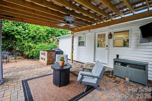 1528 S Point Road, Belmont, NC 28012