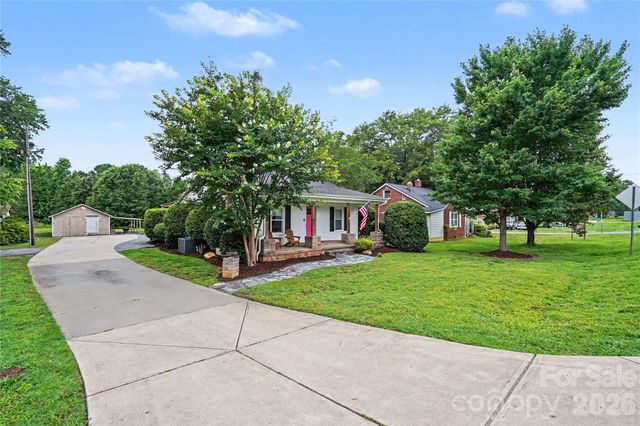 1528 S Point Road, Belmont, NC 28012