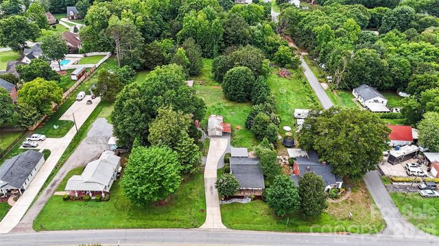 1528 S Point Road, Belmont, NC 28012