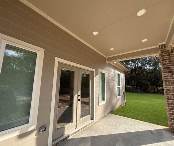 107 County Road 3372, Cleveland, TX 77327