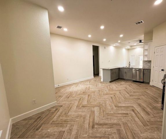 107 County Road 3372, Cleveland, TX 77327