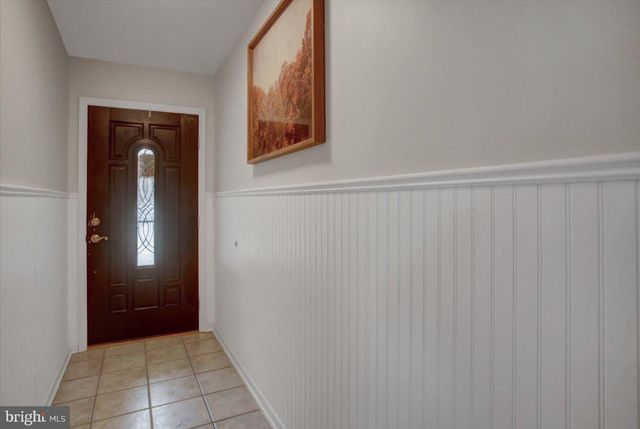 1020 BRANDON DR, Chambersburg, PA 17201