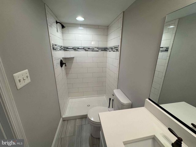 812 W 34TH ST, Baltimore, MD 21211