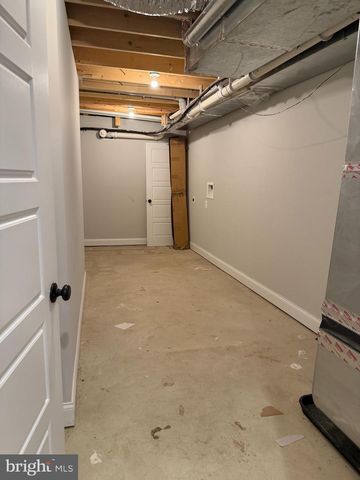 812 W 34TH ST, Baltimore, MD 21211