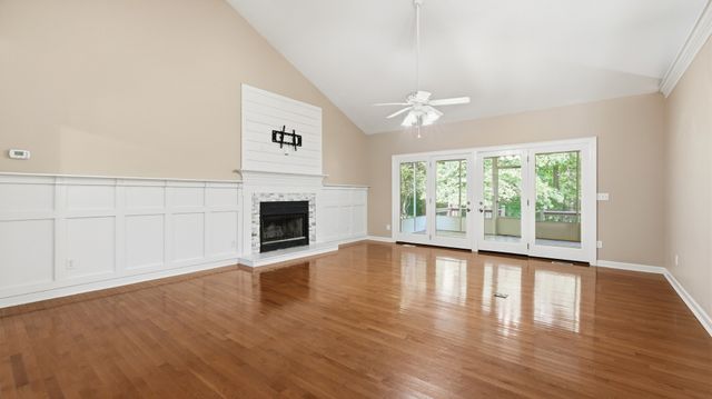 419 Laurel Crown Rd, Manchester, TN 37355