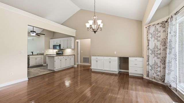 419 Laurel Crown Rd, Manchester, TN 37355