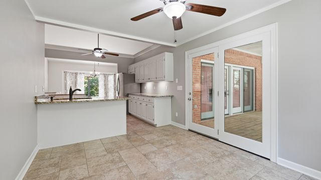 419 Laurel Crown Rd, Manchester, TN 37355