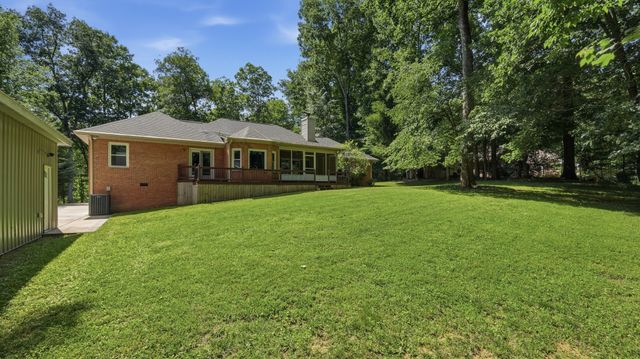 419 Laurel Crown Rd, Manchester, TN 37355